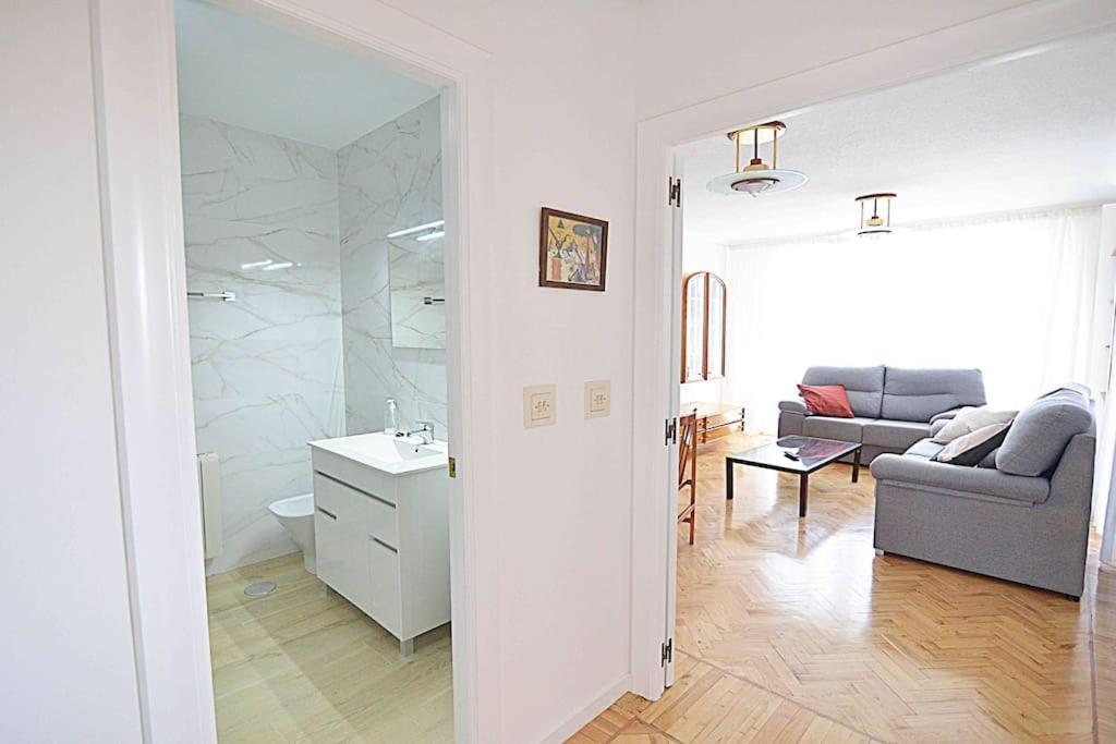 El Apartamento De Santa Pilar By Just Room Santander Bagian luar foto
