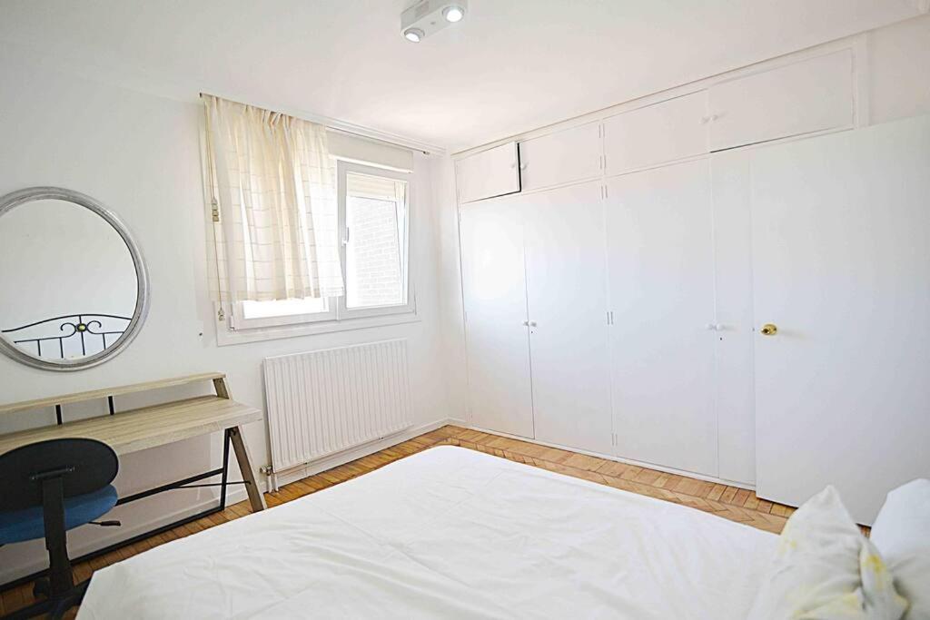El Apartamento De Santa Pilar By Just Room Santander Bagian luar foto